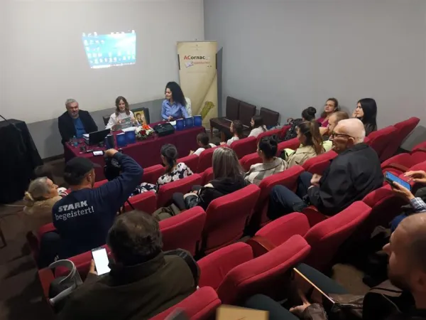 U Zvorniku predstavljena knjiga pjesama „Svetlucavo zrnce“ Bojane Čolić Grujić ( video )