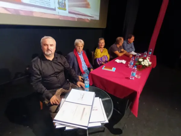 Zvornik: Ršumoviću i Miloševiću povelje za životno djelo