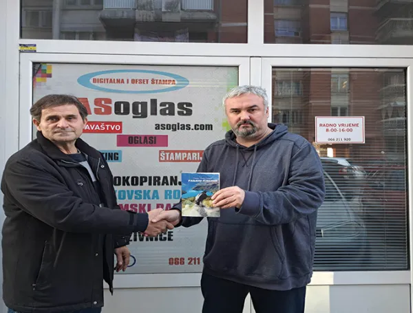 Iz štampe je izašla zbirka pjesama ” RANjENI PJESNIK” – Simo Ilić Simek