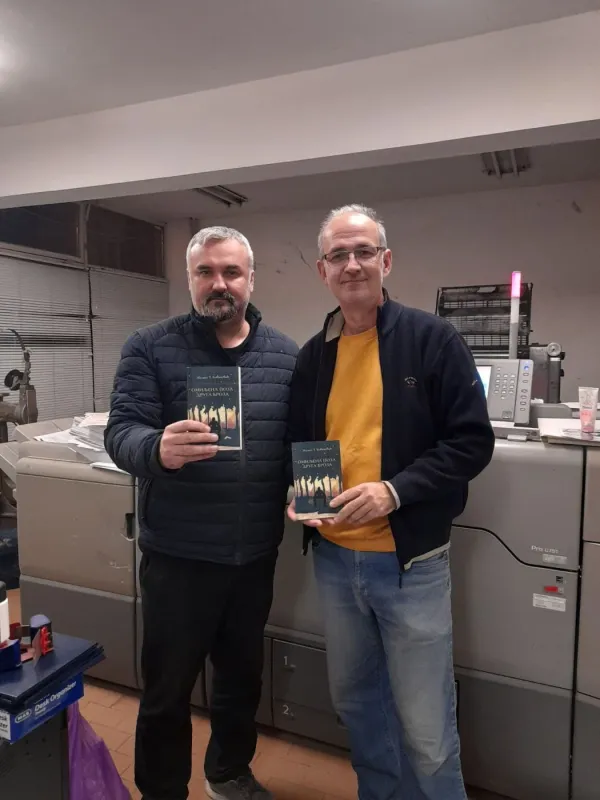 Iz štampe izašao roman ”OMILjENA POZA DRUGA BROZA”, Željko T. Kovačević