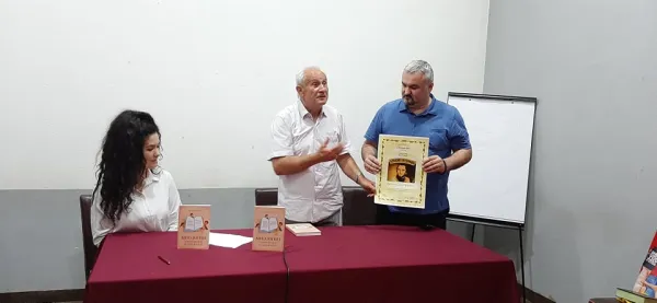 Dejanu Spasojeviću dodjeljena nagrada „Lukijan Mušicki“ za izuzetan doprinos razvoju srpske književnosti u Republici Srpskoj