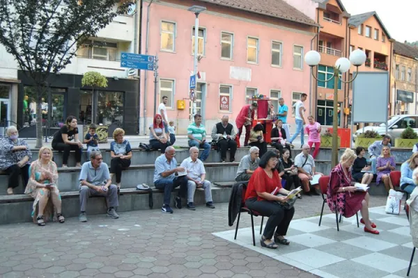 Održano književno veče “Pjesme i priče sjajne zavičajne”