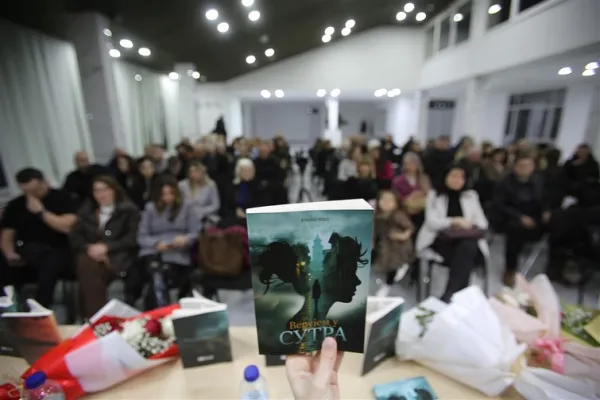 Zvornik: Predstavljen roman „Verujem u sutra“